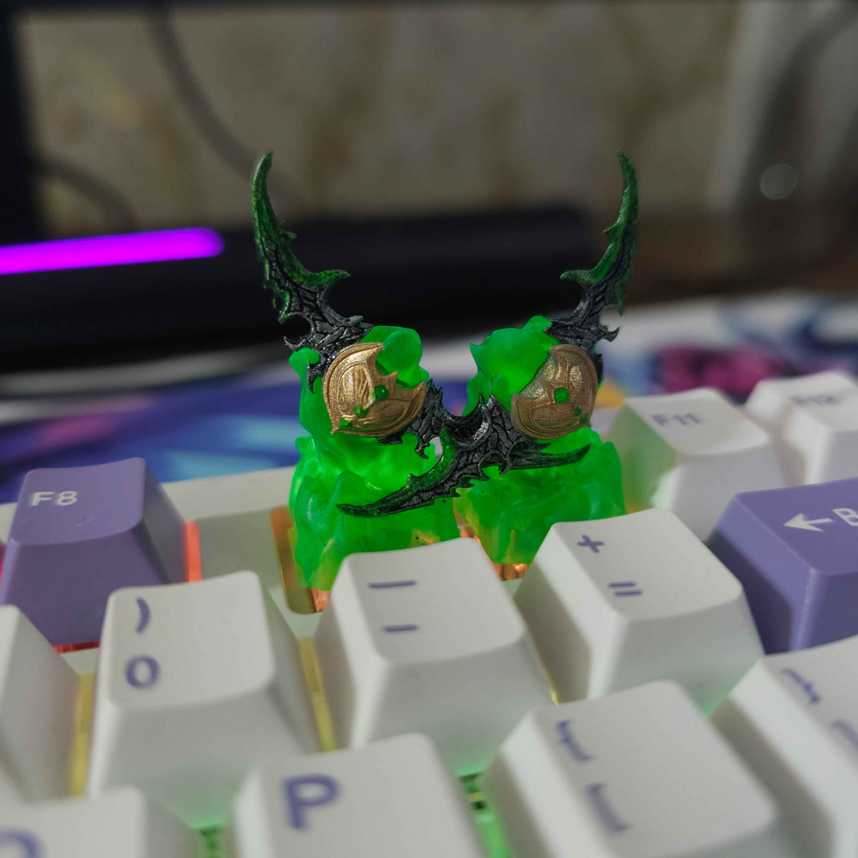 دکمه کیبورد مکانیکال  وارکرافت شمشیرای ایلیدان  World of Warcraft Illidan The Twin Blades of Azzinoth \ کیکپ کاستوم کیبورد مکانیکال wow